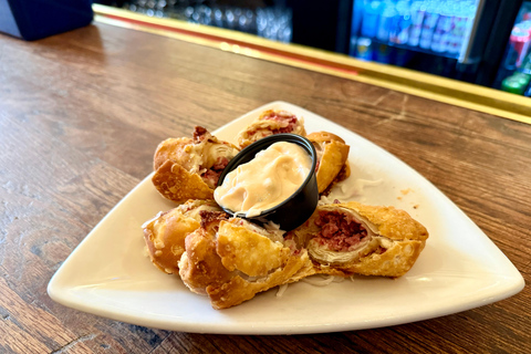 Detroit: Secret Food Tour with Tastings