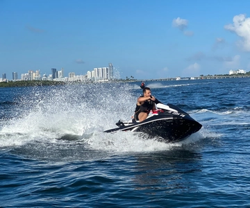 Miami: Biscayne Bay Jet Ski Rental