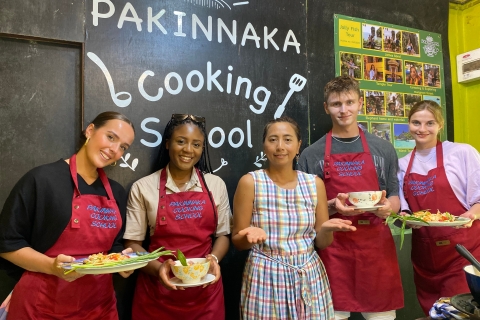 Autentyczne tajskie lekcje gotowania z wycieczką po rynku.Lekcje gotowania tajskiego i zwiedzanie świeżego targu