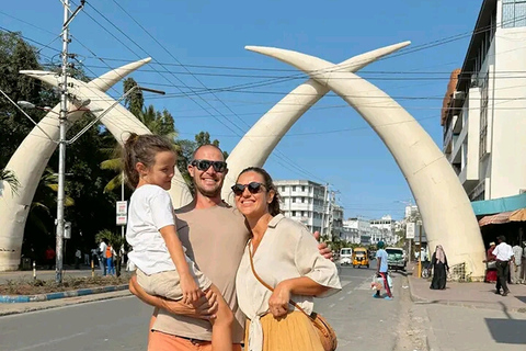 Mombasa: Visita guiada de um dia à Cidade Velha e ao Parque Haller.