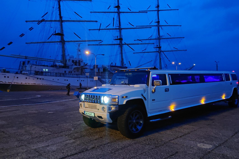 VIP-feestje in Gdansk: Exclusieve 3 of 5 uur durende Hummer Limo TourExclusieve 3 uur durende Hummer Limo Tour