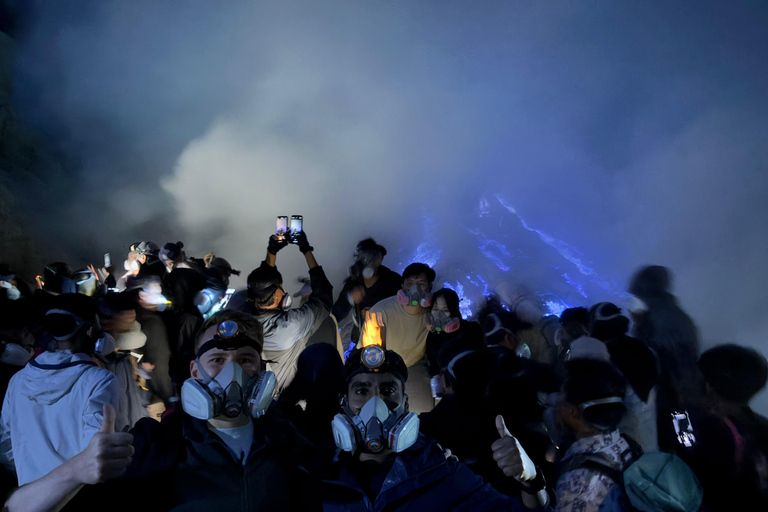 Bali or Banyuwangi: Mount Ijen Blue Fire Hiking Bali to Mount Ijen and back to Bali