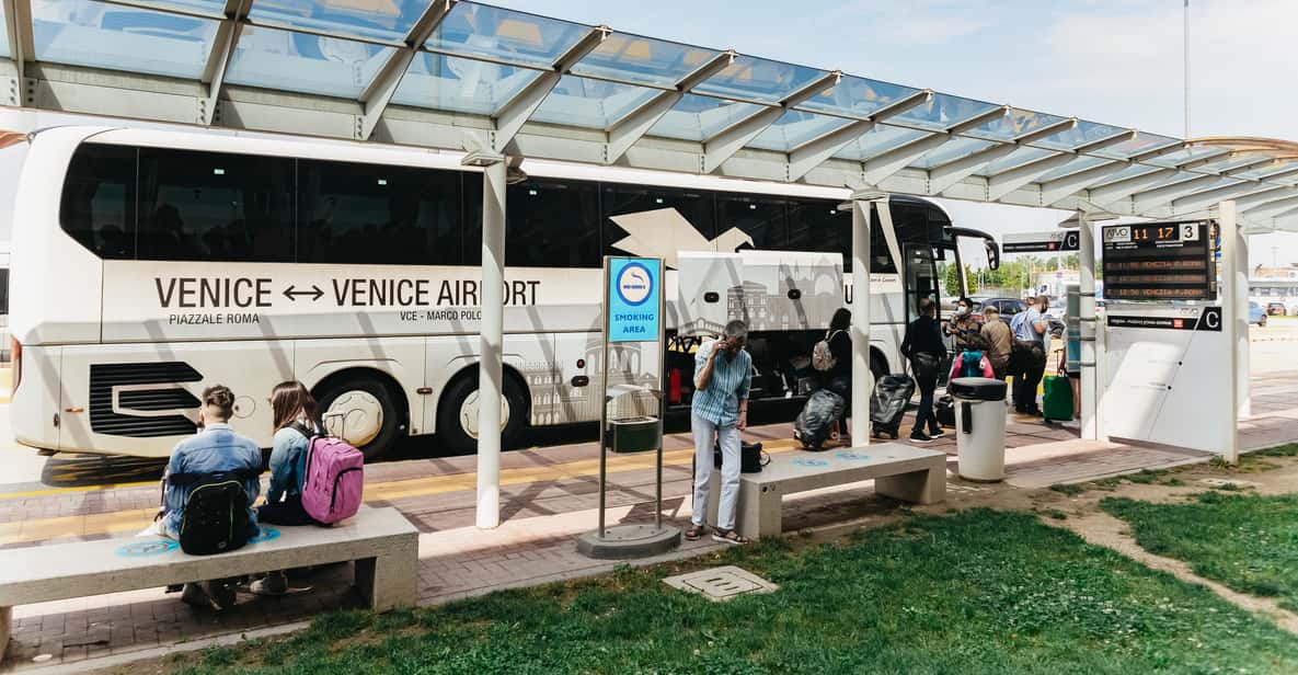 Afbeelding 12 van Venetië: Bustransfer tussen de luchthaven Marco Polo en de stad