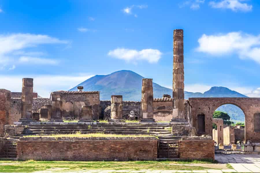 Salerno: Tagestour zum Vesuv und nach Pompeji mit Transfer. Foto: GetYourGuide Salerno: Tagestour zum Vesuv und nach Pompeji mit Transfer. Foto: GetYourGuide