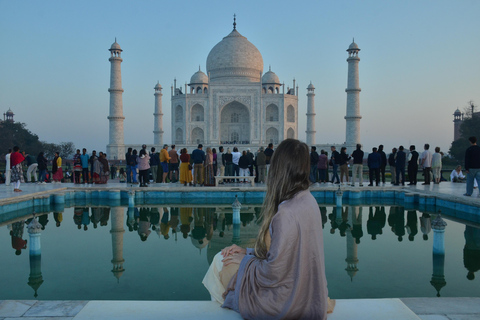 Agra: Prywatna sesja zdjęciowa Taj Mahal z biletem wstępu