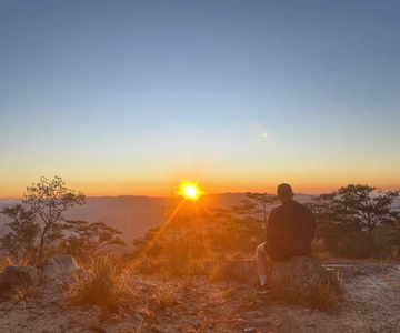 Dalat: Senderismo por la montaña para observar las nubes y el amanecer
