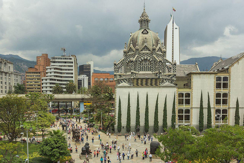 Visite complète de Medellin : visite de la ville et des graffitis avec déjeuner inclus