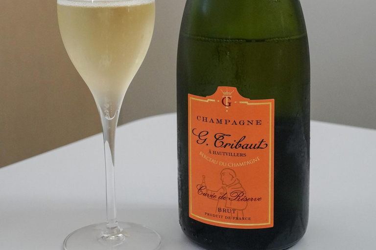 Reims Champagne Tour: Cathedral & Christmas Market Premium Minivan (1–7 PX)