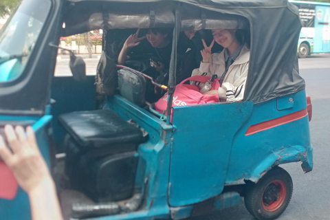 Jakarta: Guided City Tour by Tuk Tuk, Train, and Boat