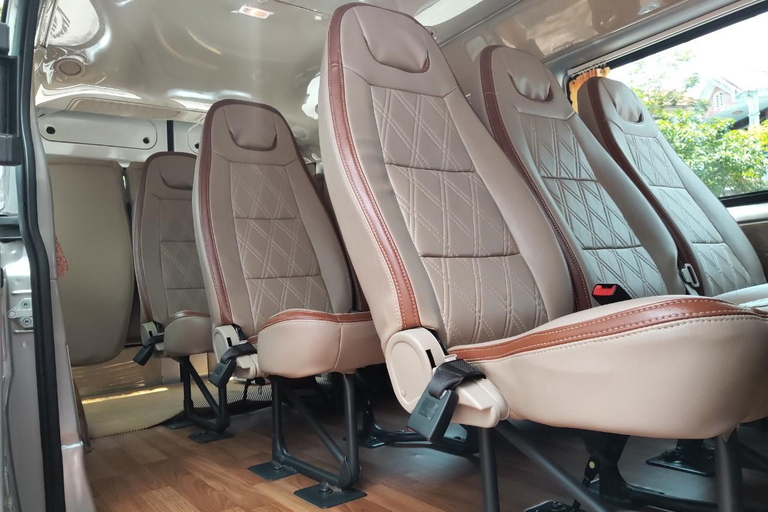 De la grotte de Phong Nha à la ville de Hue : Service de location de voiture partagée