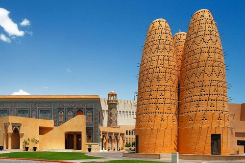 Exploration de la ville de Doha et tour en bateau sur un boutre traditionnel en bois