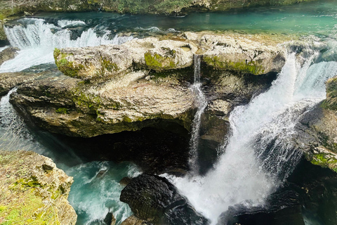 From Kutaisi:Canyons and caves tour with transfer to Tbilisi