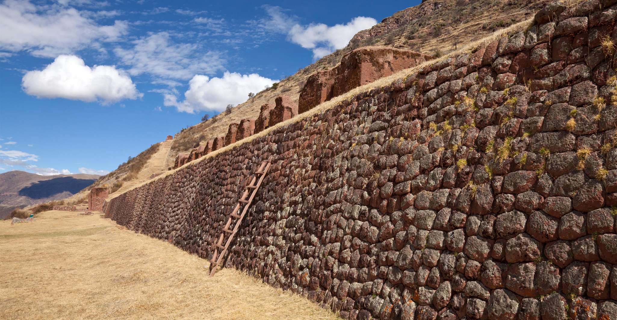 Cusco , 3 days and 2 nights tour to Huchuy Qosqo - Housity