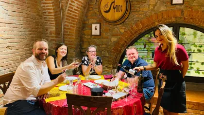 Florenz: 3 Arten Toskana Weinverkostung mit lokalen Häppchen