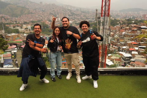Comuna 13 Full Experience | Subway, Metrocable, Street Art and Culture. Comuna 13 Full Experience | Metro, Metrocable, Street Art and Culture.