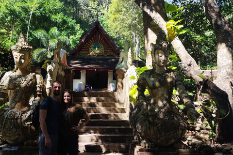 Halbtagestour am Morgen Wat Pha Lat &amp; Wat Phra That Doi Suthep TourPritave Tour