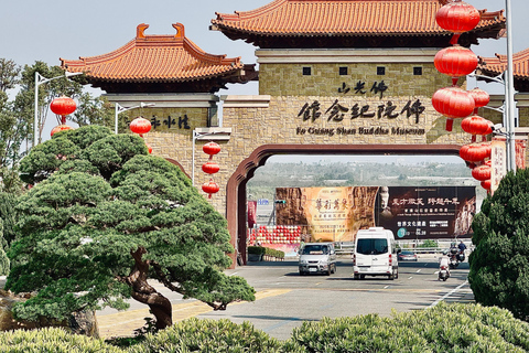 Kaohsiung：Mindful Day Journey–Temple, Art Café & Old Street