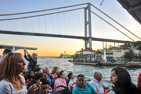 Istanbul: Bosphorus and Golden Horn Cruise with Audio Guide