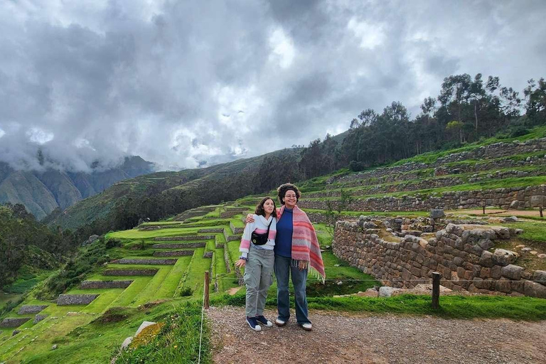 Excursión al Valle Sagrado y Traslado a Ollantaytambo