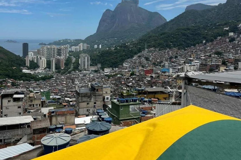 Rio de Janeiro: Private Rocinha Tour by Two Local Cousins