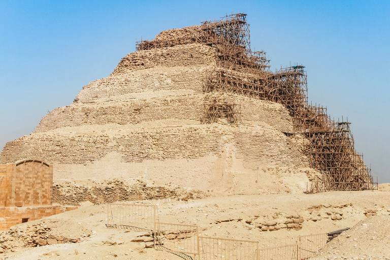 Pirámides de Guiza, Saqqara y Menfis: tour privado, almuerzo