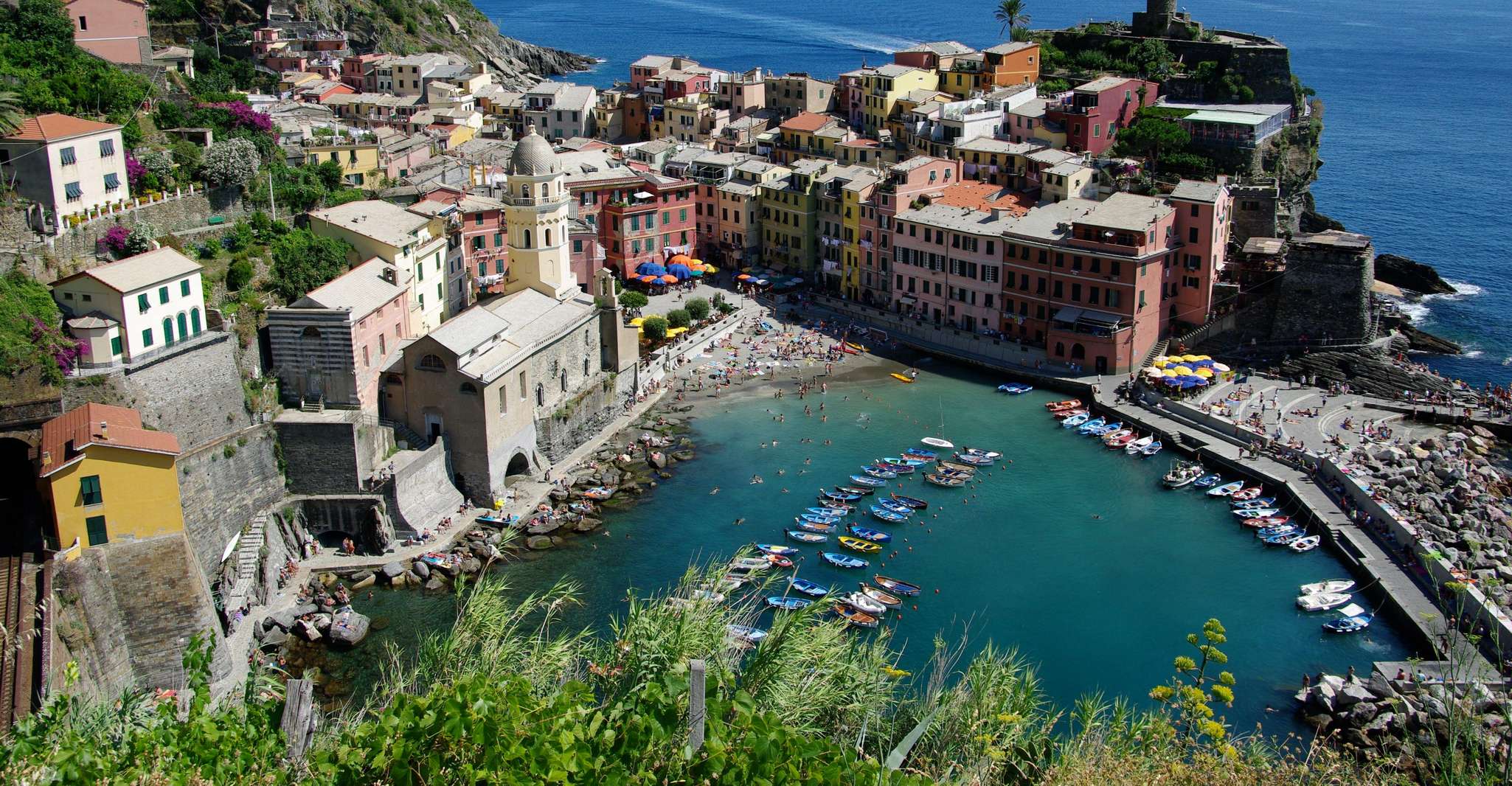 Florence: Cinque Terre Day Trip with Optional Hiking or Pisa