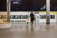 Estocolmo, traslado de trenes entre la ciudad y el aeropuerto de Arlanda - Housity
