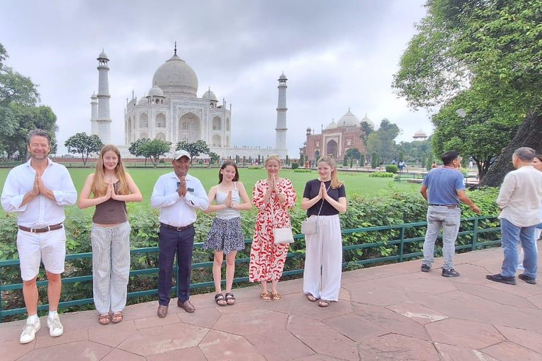 Taj Mahal und Agra Fort Tour am selben Tag ab BangaloreTour ohne Flüge