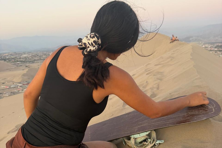 Huacachina: Hike to the top and enjoy sandboarding at sunset
