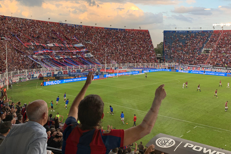 Fußball in Buenos Aires: Erlebe die Leidenschaft bei einem Spiel von San Lorenzo de Almagro