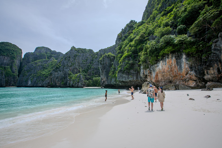 Phi Phi: Passeio de manhã cedo à Baía de Maya num barco de cauda longa