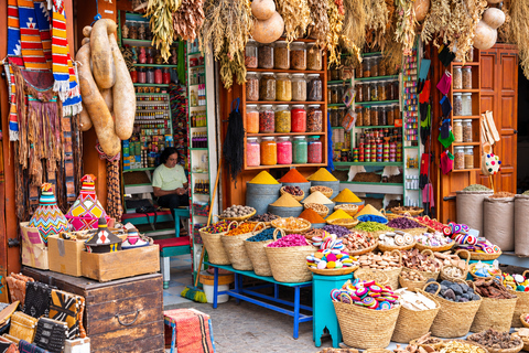 Marrakesh: Saadian Tombs, Bahia Palace, Mellah & Medina Tour Shared Group Walking Tour in English from the Meeting Point