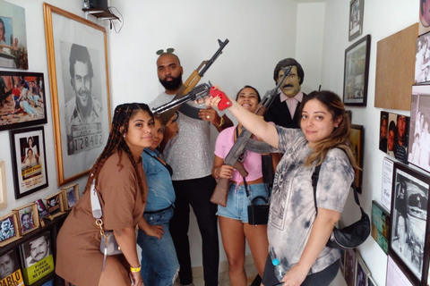 Medellin: Pablo Escobar y City Tour privado. 2 tours en 1 Medellin: pablo escobar y city tour privado. 2 tours en 1