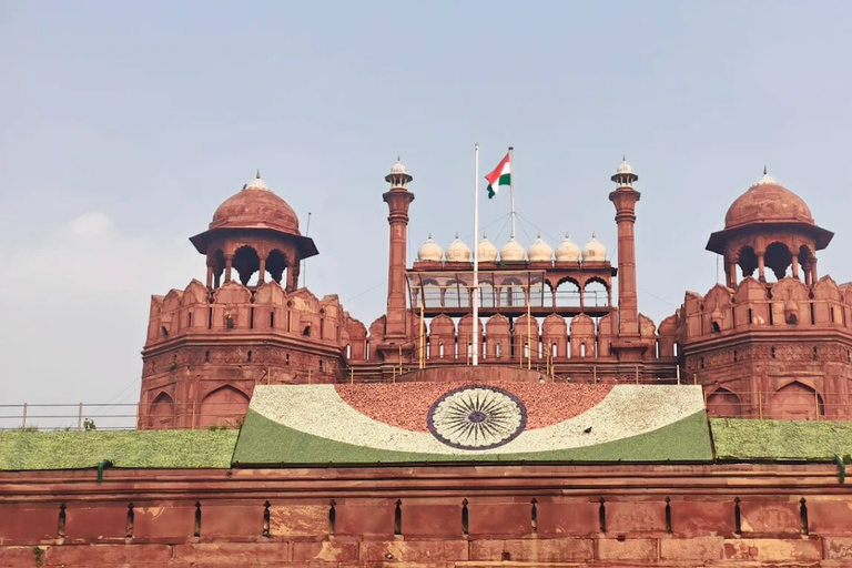 Nowe Delhi: zwiedzanie Czerwonego Fortu z przewodnikiem i biletem wstępuNowe Delhi: wycieczka piesza z przewodnikiem po Czerwonym Forcie bez biletu wstępu