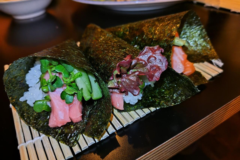 Osaka: Family Sushi and Tempura Cooking Class