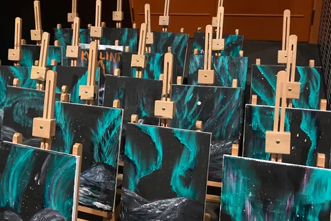 Rovaniemi: PAINT & SIP private painting workshop
