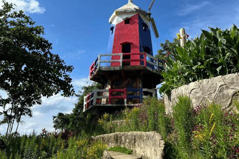 Cebu City: Heritage and Uphill Tour with 10,000 Roses