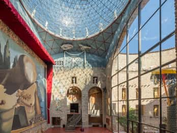 Figueres: tour guiado por el Teatro-Museo Dalí con tickets de entrada