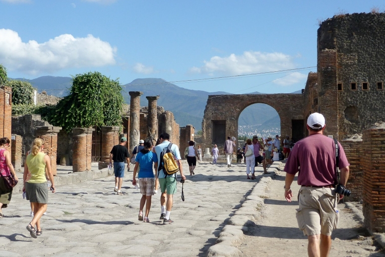 Naples: Day Trip to Pompeii and Capri Naples: Day Trip to Pompeii and Capri - Small Group