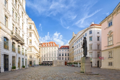 Vienne: visite privée guidée des musées juifsVisite privée de 4 heures avec visite de la synagogue et du cimetière