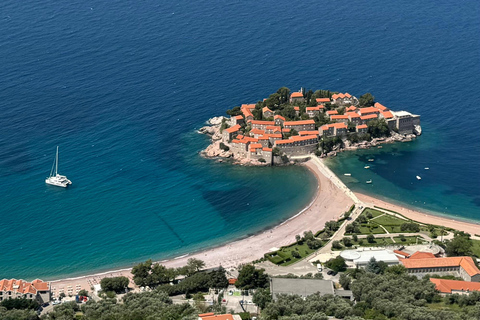 Budva: Private Speedboat Tour with Snorkeling & Swimming Budva: 2hr Private Speedboat Tour with Snorkeling & Swimming