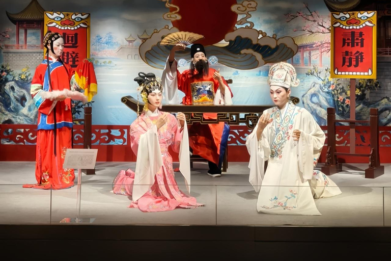 جولة خاصة في تراث غوانغتشو: رحلة بحرية ومعبد العشيرة والأوبرا