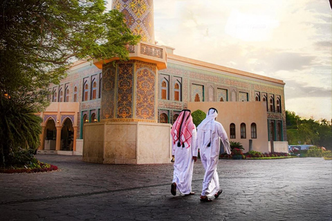 Doha Private City Tour with Transit & Layover from Airport Doha: Group City Tour with Transit & Layover from Airport