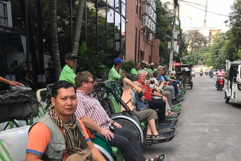 Phnom Penh: Tour guiado de um dia histórico de bicicleta ou Tuk Tuk