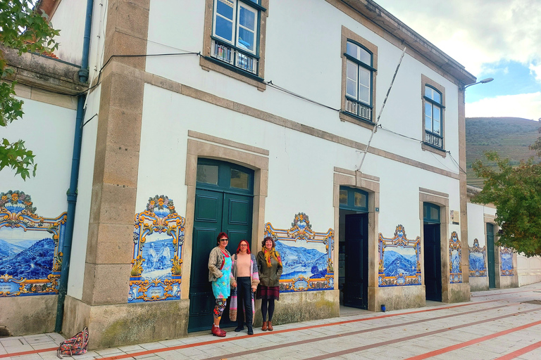 Douro Valley: Private Wine Tour with Lunch