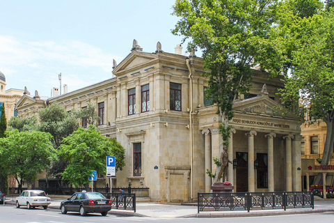 Baku: Downtown Walking Tour with Local Guide Private Tour with Local Guide