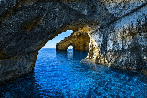 Zakynthos: Sunset Boat with Swim Stops and Prosecco Aperitif
