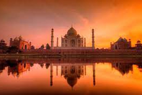 Tour du Taj Mahal et d'Agra en voiture pour découvrir le lever du soleilExcursion au lever du soleil depuis Delhi - voiture, guide, billets et petit-déjeuner