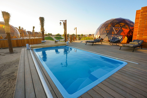 Dubaj: Nocna safari z noclegiem w luksusowej kopule i obserwacją gwiazdWycieczka prywatnym luksusowym domem