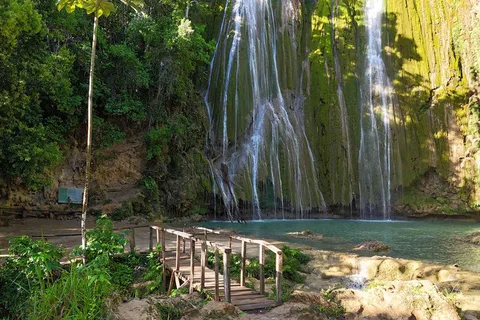 Tour a cavallo delle cascate di El Limón